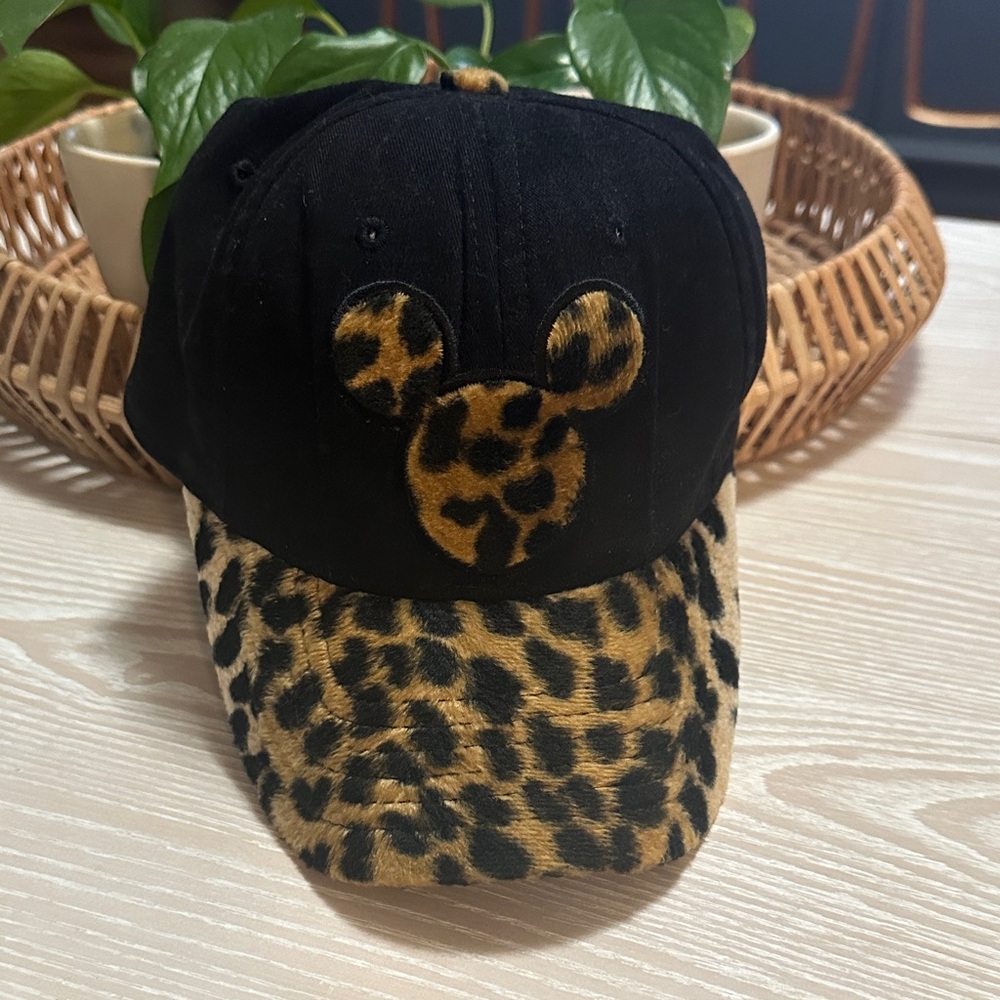 Vintage Disneys Animal Kingdom Leopard Print Mickey Ear Baseball Cap circa ‘96